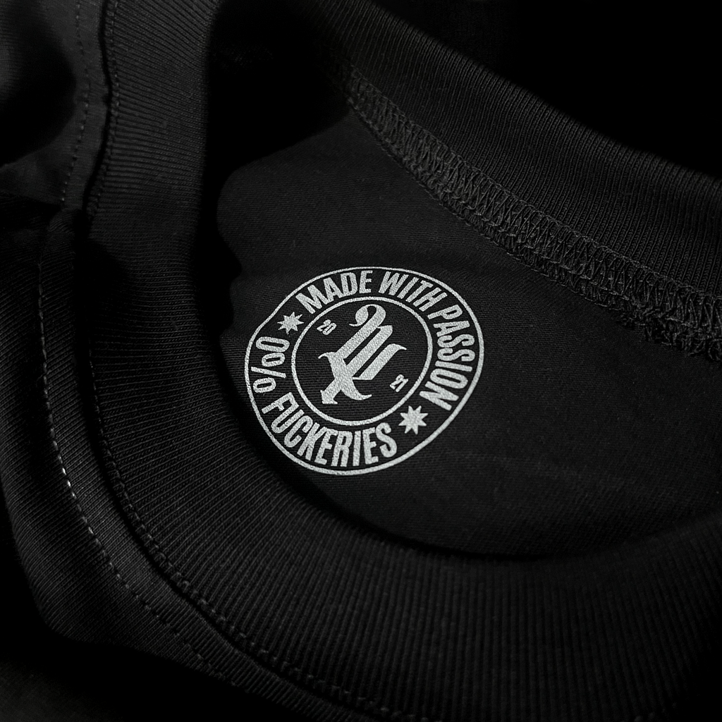 POLERA JAWS BLACK